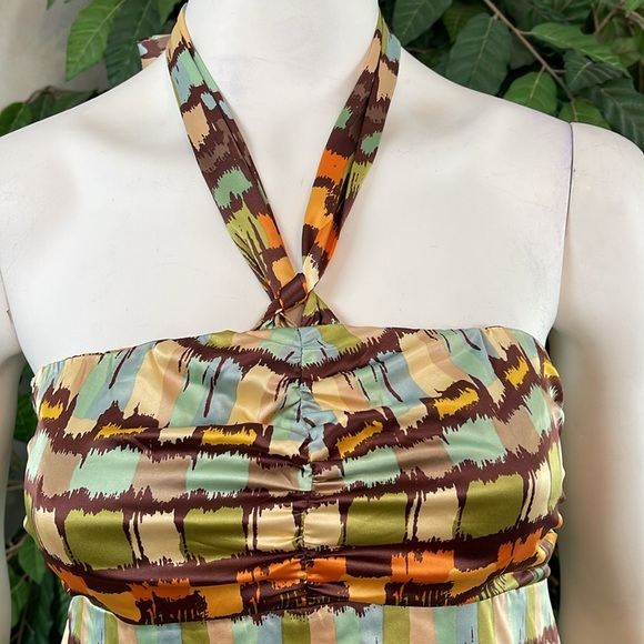 THE LIMITED BACK TIE HALTER TOP - Picture 3 of 9